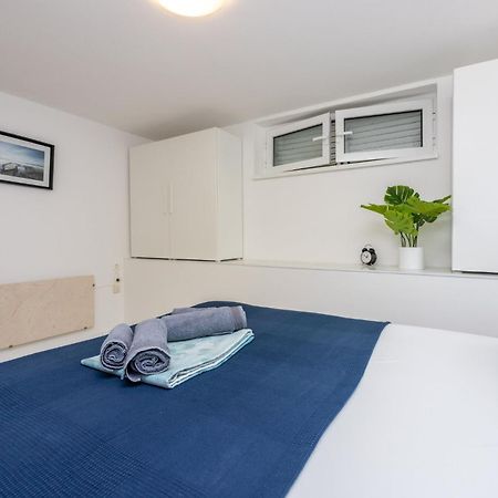 Podvezanec Apartman Dramalj Kültér fotó