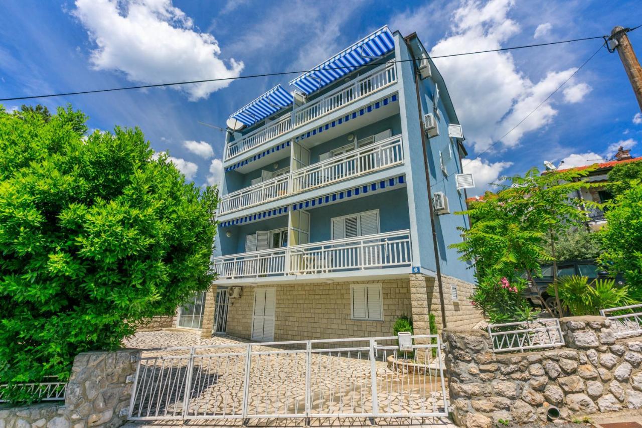 Podvezanec Apartman Dramalj Kültér fotó