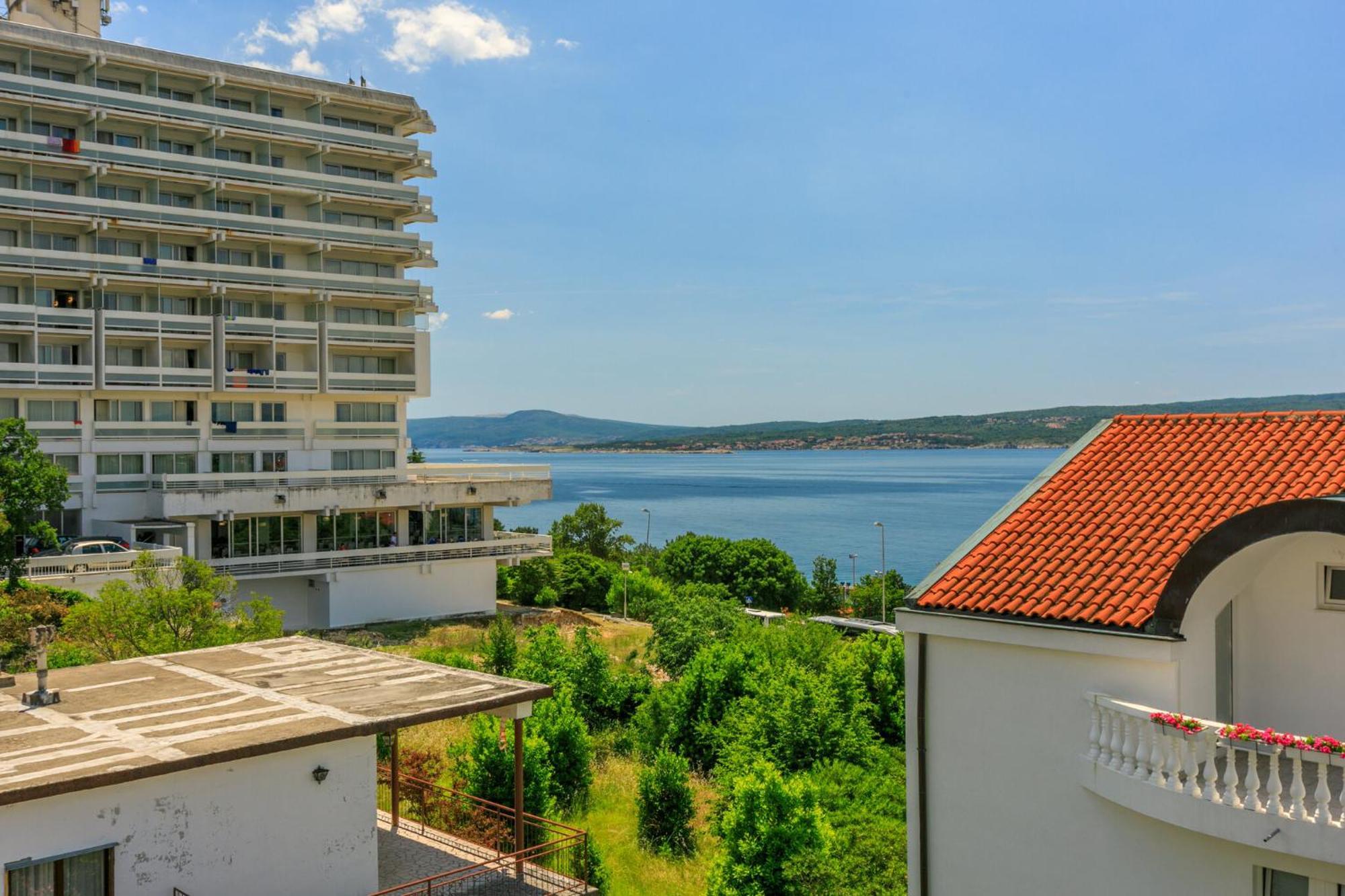 Podvezanec Apartman Dramalj Kültér fotó