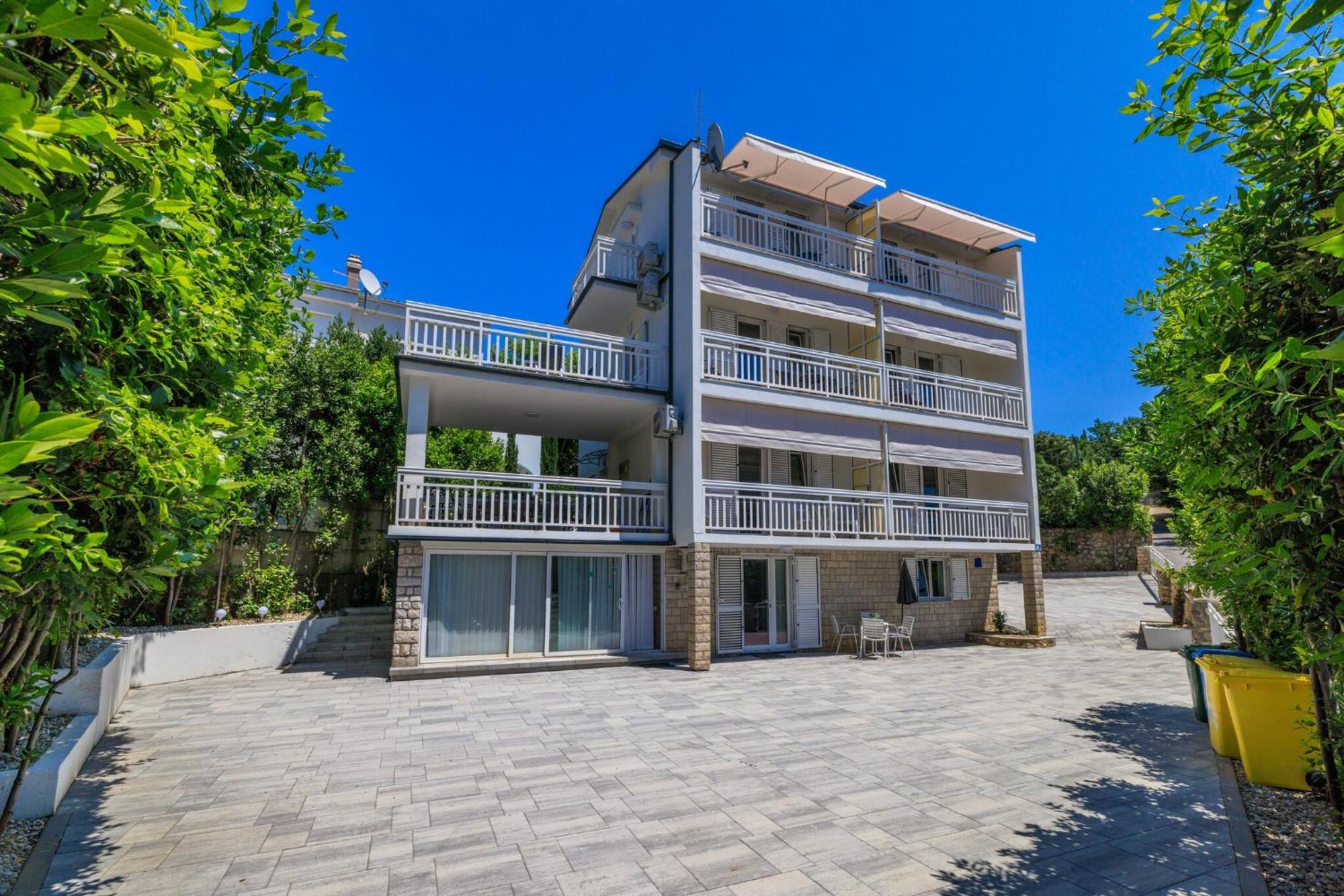 Podvezanec Apartman Dramalj Kültér fotó